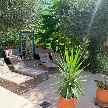 Pensión Ochre - Rustic Retreat 4*