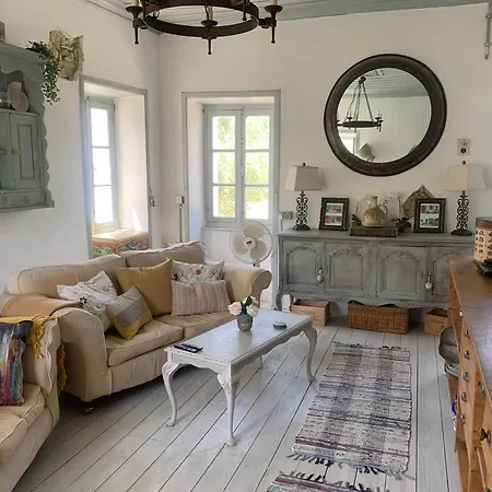 Ochre - Rustic Retreat