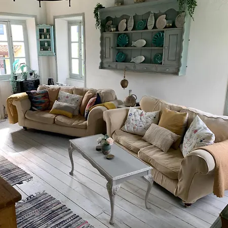 Ochre - Rustic Retreat