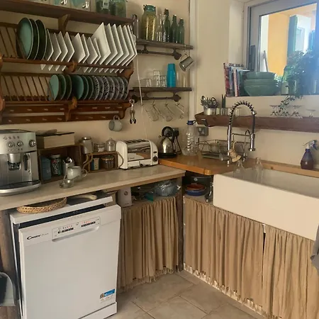 Ochre - Rustic Retreat Pensión 4*