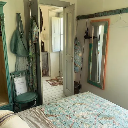 Ochre - Rustic Retreat 4*
